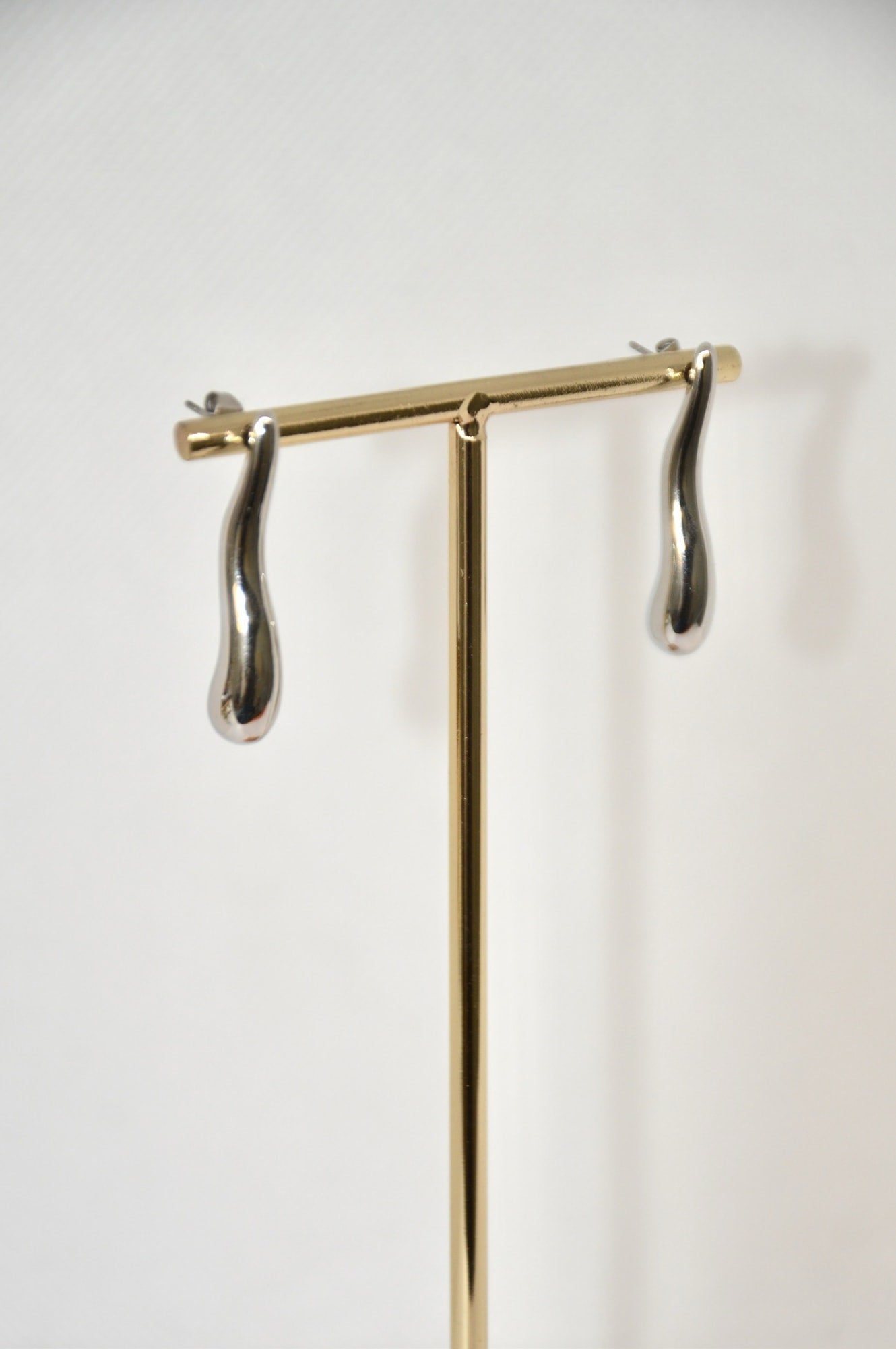 brincos melty prateados