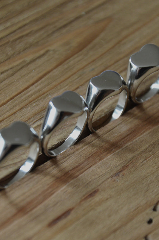 anel coração prateado